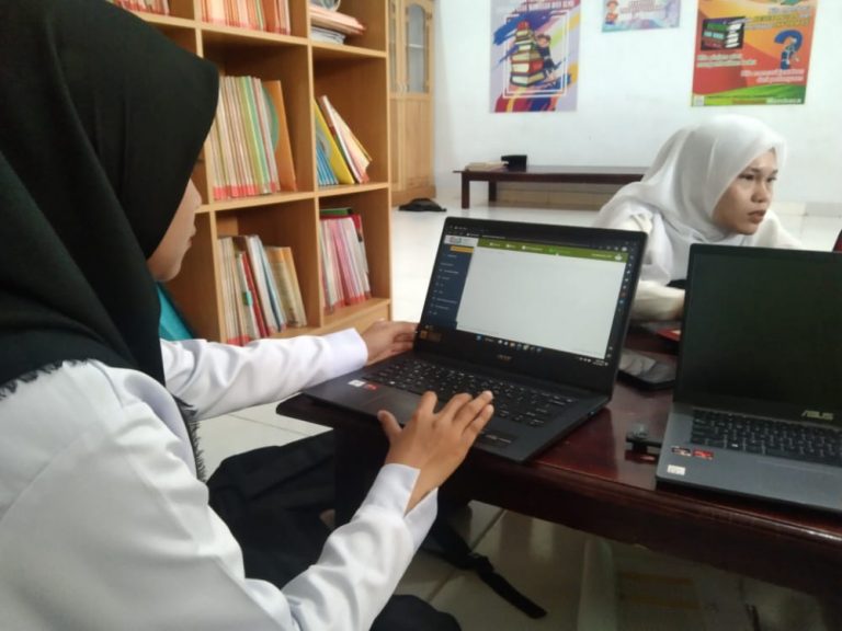 Seusai PAS, STAF pendidik MIS Al Mourky Mulai Lakukan Pengisian RDM ...